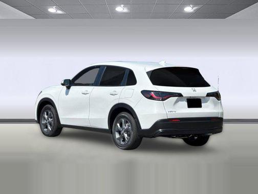 Platinum White Pearl 2027 Honda HR-V LX