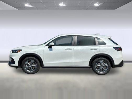 Platinum White Pearl 2027 Honda HR-V LX