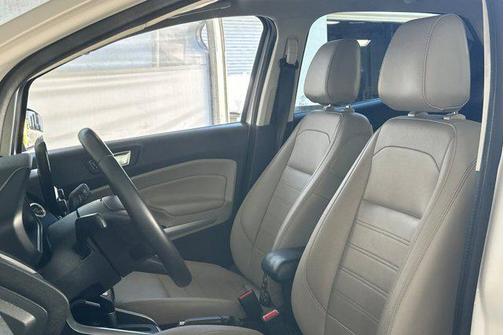 WHITE PLATINUM MET TRI-COAT 2020 Ford EcoSport Titanium