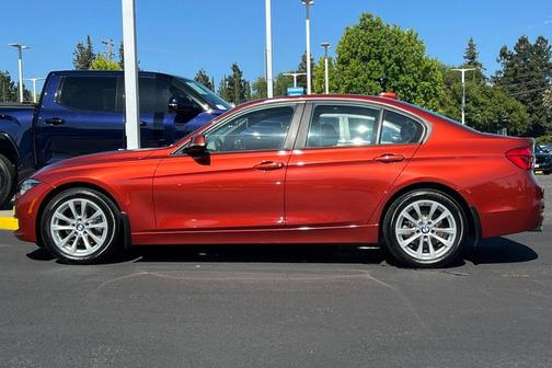 Sunset Orange Metallic 2018 BMW 320 i