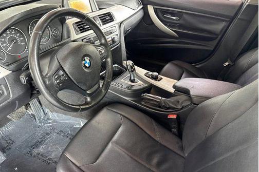 Black 2013 BMW 320 i