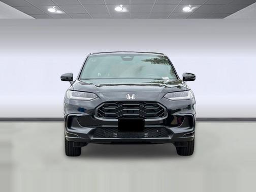 Crystal Black Pearl 2027 Honda HR-V Sport
