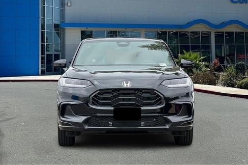 Crystal Black Pearl 2027 Honda HR-V Sport
