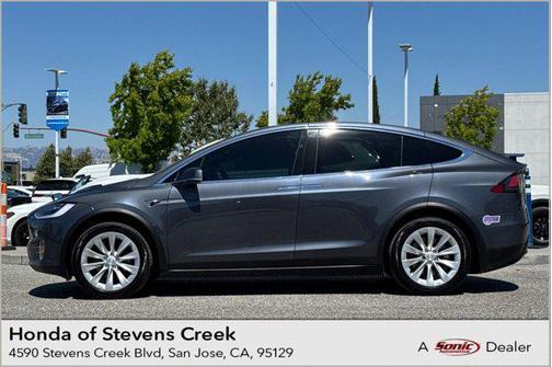 2018 Tesla Model X 75D