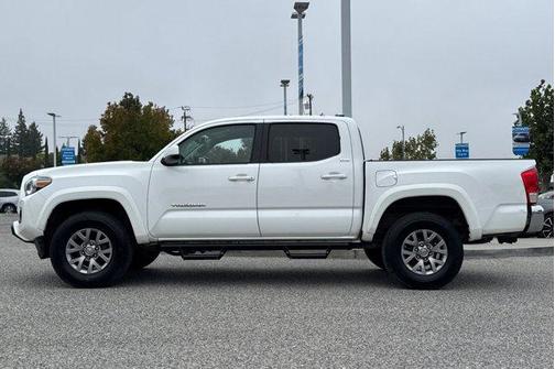 2016 Toyota Tacoma SR5