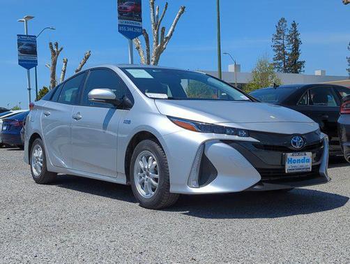 2018 Toyota Prius Prime Plus