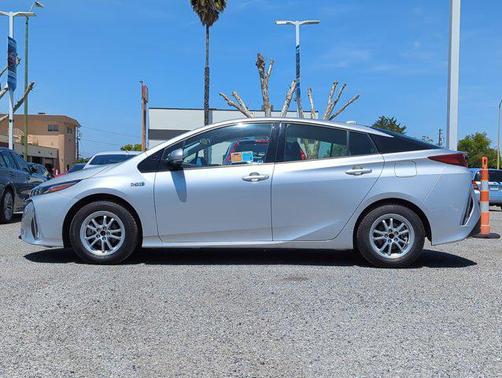 2018 Toyota Prius Prime Plus