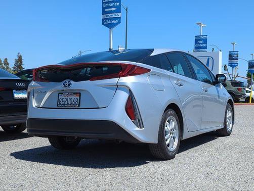 2018 Toyota Prius Prime Plus