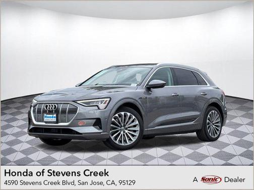 2019 Audi e-tron Premium Plus