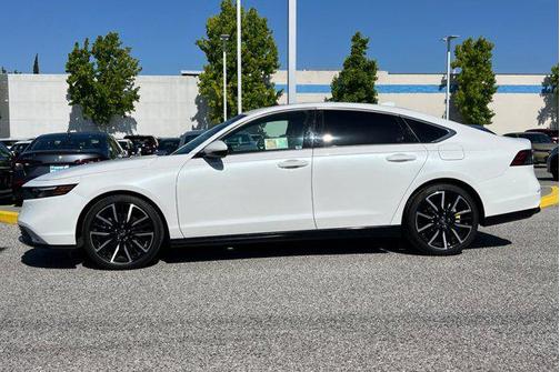 Platinum White Pearl 2024 Honda Accord Hybrid Touring