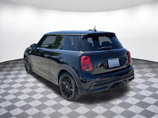 2022 MINI Hardtop Cooper S