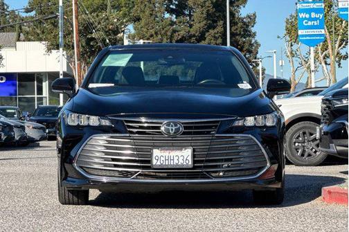 2022 Toyota Avalon XLE