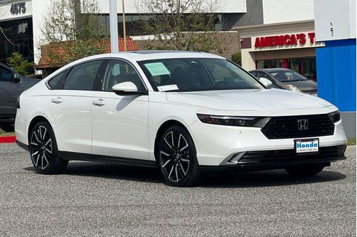 Platinum White Pearl 2023 Honda Accord Hybrid Touring