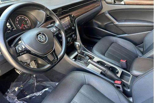 2020 Volkswagen Passat 2.0T SE