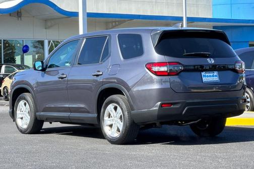 Modern Steel Metallic 2023 Honda Pilot 2WD LX