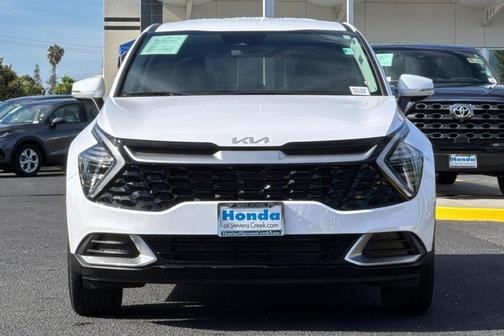 Glacial White Pearl 2024 Kia Sportage EX