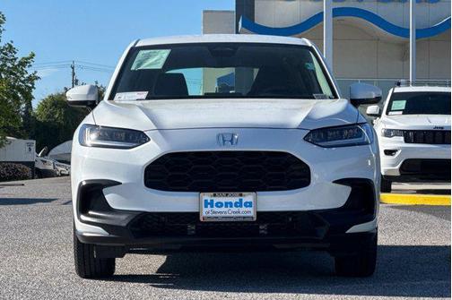 Platinum White Pearl 2023 Honda HR-V LX