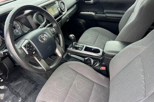 Barcelona Red Metallic 2017 Toyota Tacoma TRD Sport