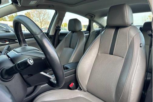 2017 Honda Civic Touring