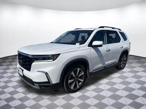 2023 Honda Pilot Touring 8-Passenger