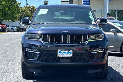 Midnight Sky 2023 Jeep Grand Cherokee Limited