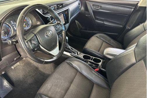 Black Sand Pearl 2017 Toyota Corolla SE