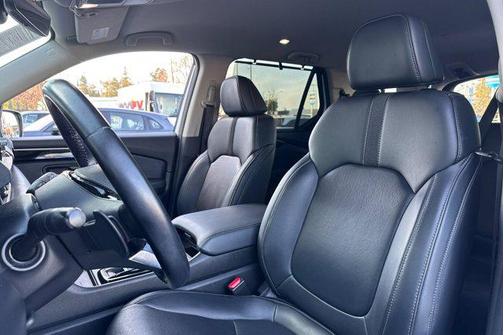 2023 Honda Pilot AWD EX-L 8 Passenger