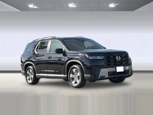 Crystal Black Pearl 2026 Honda Pilot EX-L