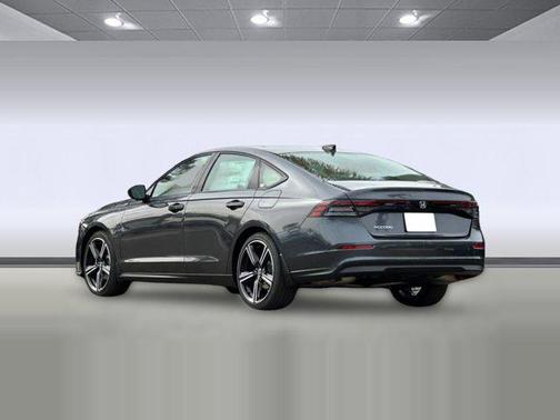 Meteorite Gray Metallic 2026 Honda Accord SE