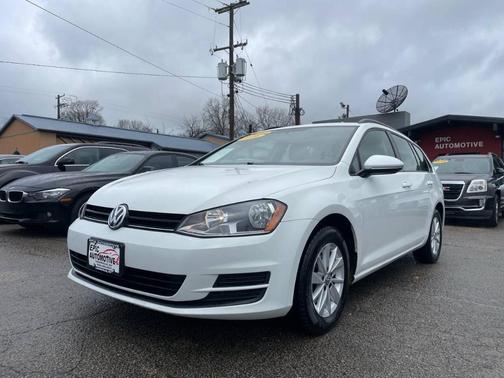 2016 Volkswagen Golf SportWagen TSI S 4-Door