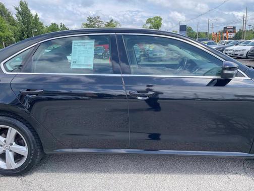 2015 Volkswagen Passat 1.8T Limited Edition