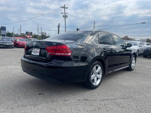 2015 Volkswagen Passat 1.8T Limited Edition