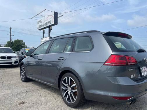 2016 Volkswagen Golf SportWagen TSI Limited Edition
