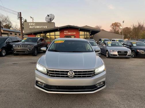 2018 Volkswagen Passat 2.0T SE w/ Technology