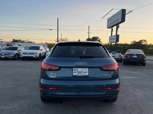 2017 Audi Q3 2.0T Premium