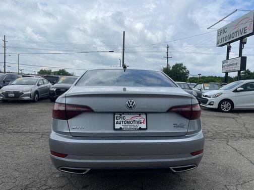 2020 Volkswagen Jetta 1.4T R-Line