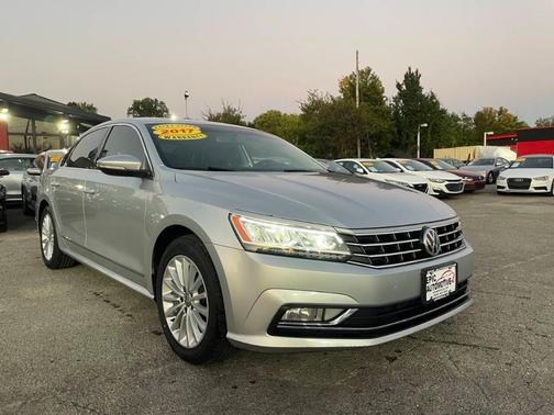 2017 Volkswagen Passat 1.8T SE