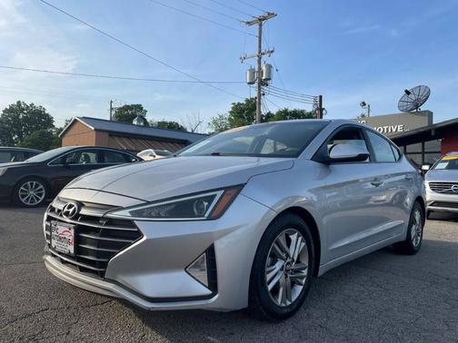 2019 Hyundai ELANTRA SEL