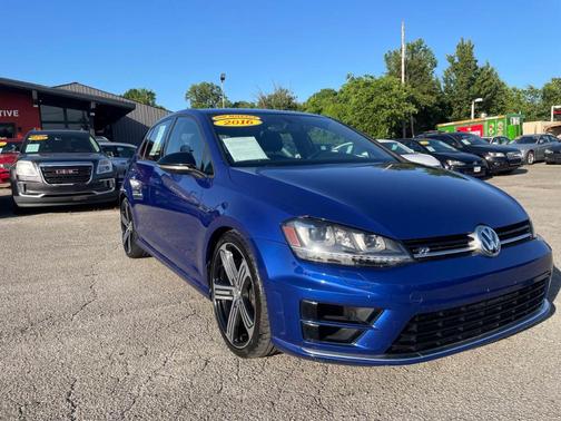2016 Volkswagen Golf R 4-Door