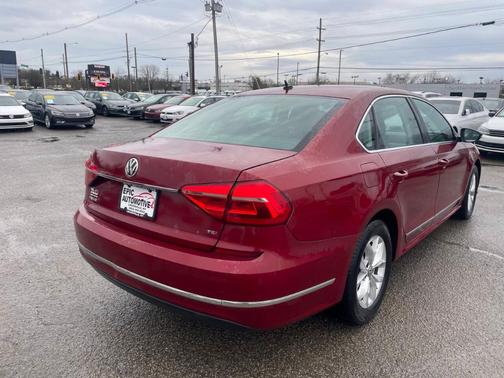 2016 Volkswagen Passat 1.8T S
