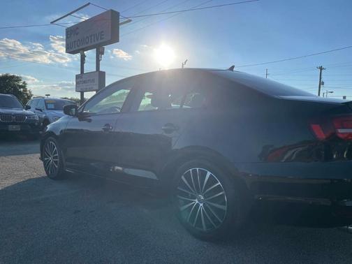 2016 Volkswagen Jetta 1.8T Sport