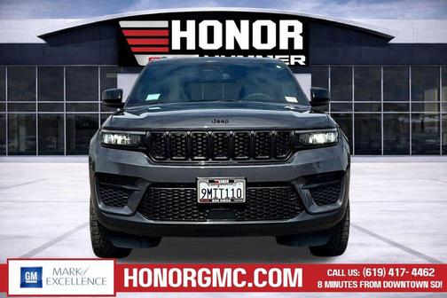 Baltic Gray Metallic Clearcoat 2024 Jeep Grand Cherokee Altitude