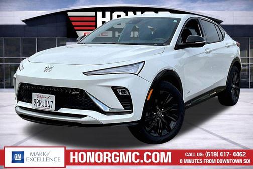 Summit White 2025 Buick Envista Sport Touring FWD