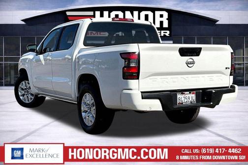 Glacier White 2022 Nissan Frontier SV