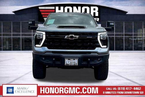 Sterling Gray Metallic 2024 Chevrolet Silverado 2500 4WD Crew Cab Standard Bed ZR2