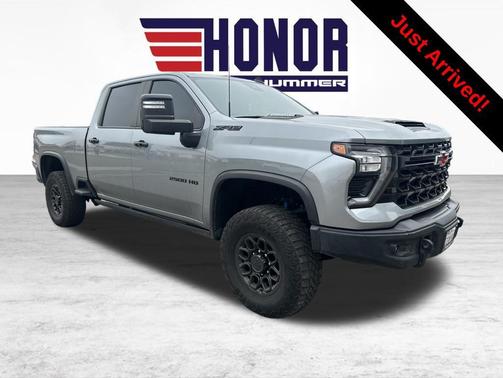 Sterling Gray Metallic 2024 Chevrolet Silverado 2500 4WD Crew Cab Standard Bed ZR2