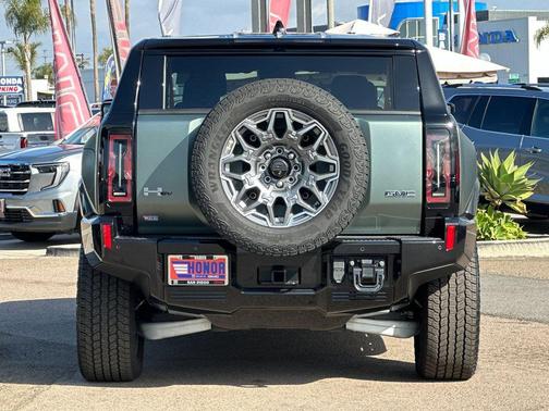 Moonshot Green Matte 2024 GMC HUMMER EV SUV 3X
