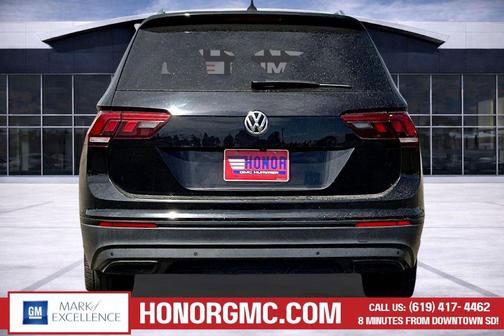 Deep Black 2020 Volkswagen Tiguan 2.0T SEL