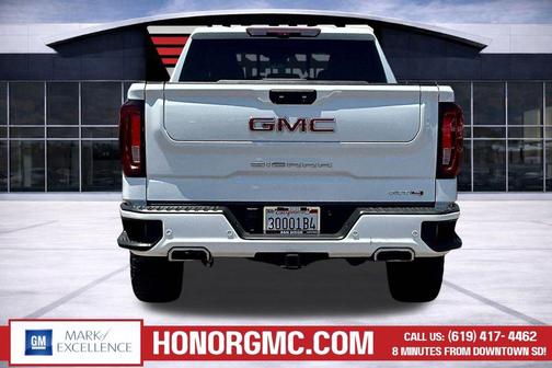 Summit White 2024 GMC Sierra 1500 AT4