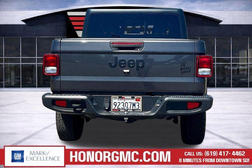 Granite Crystal Metallic Clearcoat 2022 Jeep Gladiator Willys 4x4